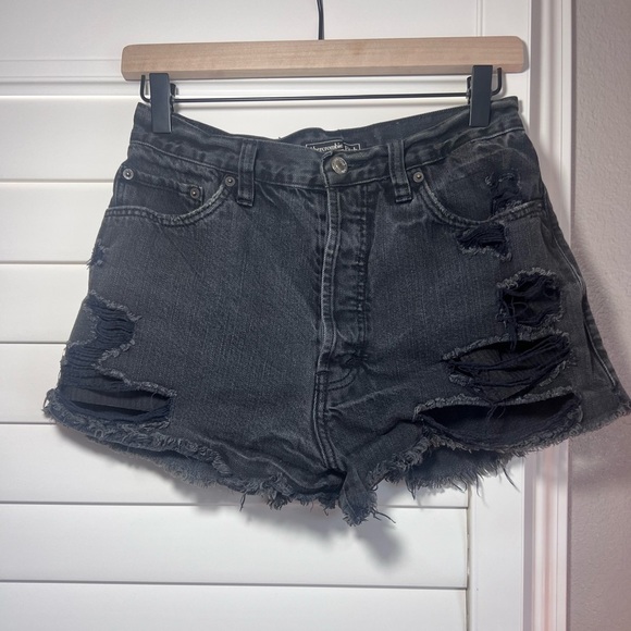 Abercrombie & Fitch Cut-Off Shorts Size 27 High Rise - Picture 1 of 6